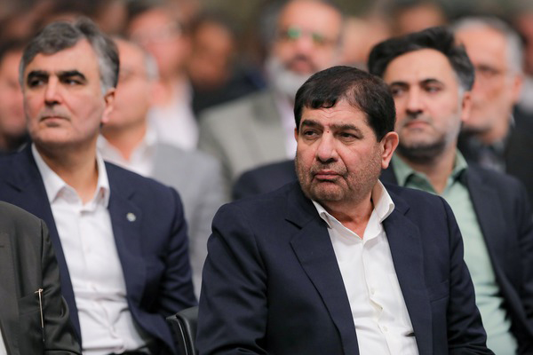 دیدار رهبری با تولیدکنندگان و فعالان اقتصادی کشور